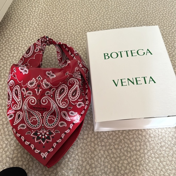 Brand new - unavailable anywhere! Bottega Veneta bandana foulard bag - Picture 8 of 9